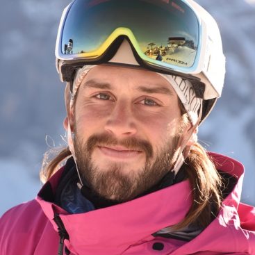  LUCA C.